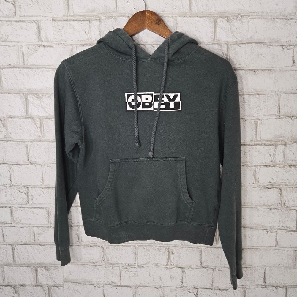 Obey hooded sweatshirt‎